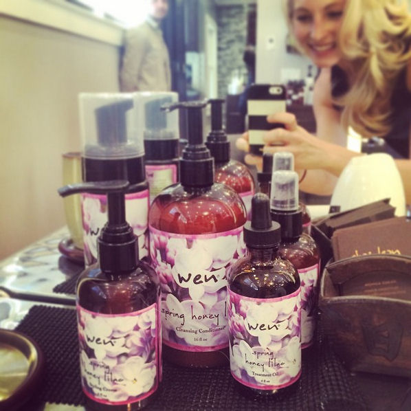 March 14: Pit stop for a touch up at Chaz Dean Salon and loving their new spring scent Spring Honey Lilac!! Well done @chazdean xo #wengirl #honeylilac #chazdeansalon #getonmyhead
