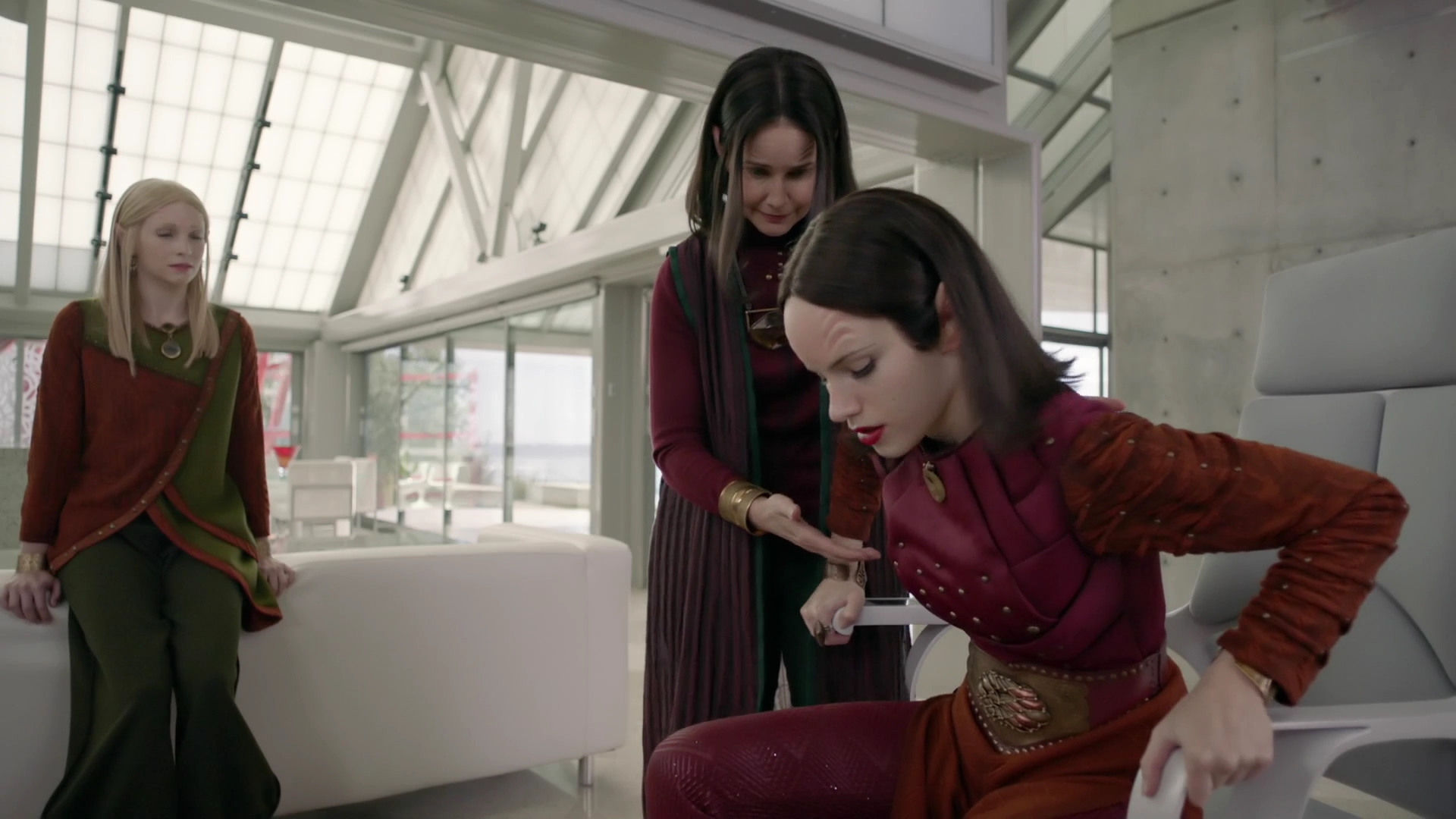 VampireDiariesWorld-dot-nl_TheOrville2x03-1088.jpg