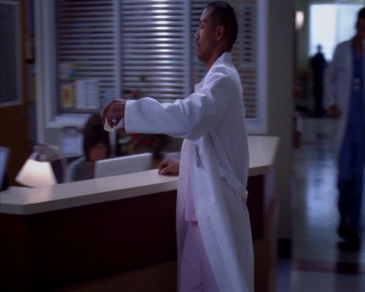 VampireDiariesWorld-dot-NL_GreysAnatomy9x18-1672.jpg