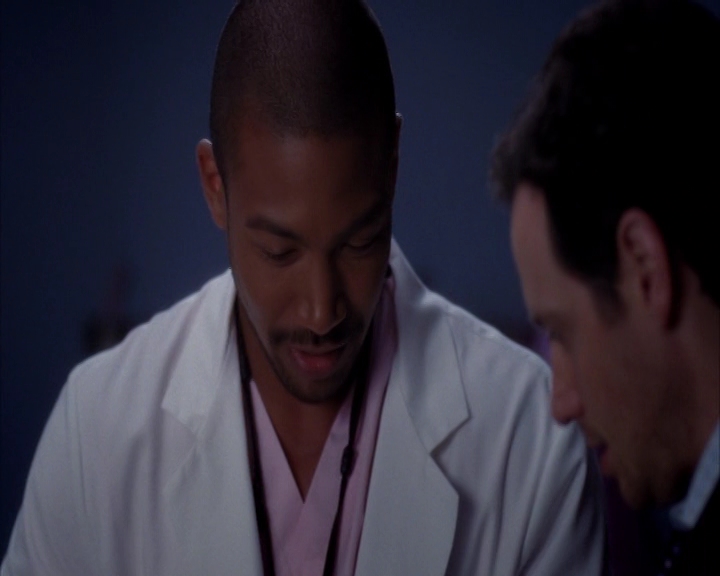 vampirediariesworld-dot-nl_GreysAnatomy9x1900730.jpg