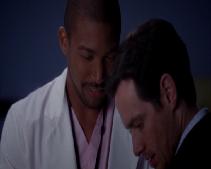 vampirediariesworld-dot-nl_GreysAnatomy9x1900732.jpg