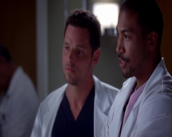 vampirediariesworld-dot-nl_GreysAnatomy9x21-00625.jpg