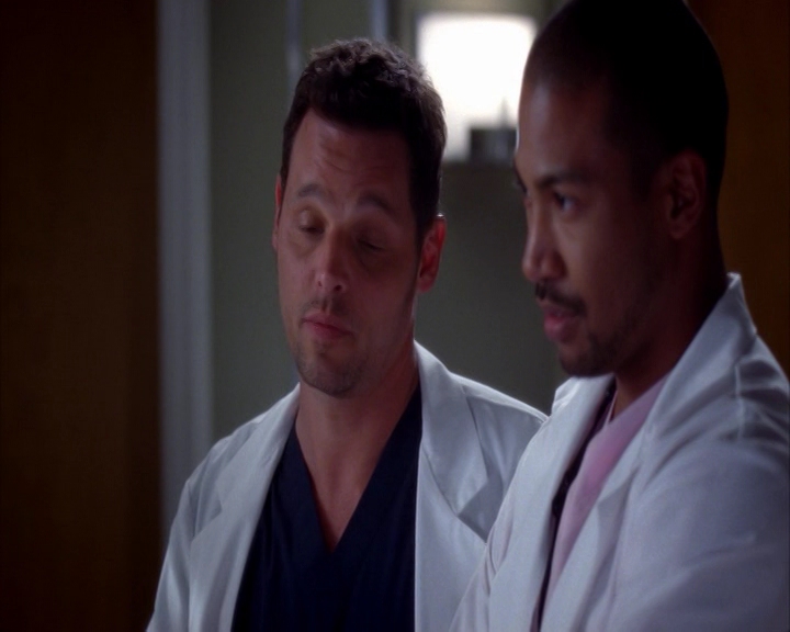 vampirediariesworld-dot-nl_GreysAnatomy9x21-00628.jpg