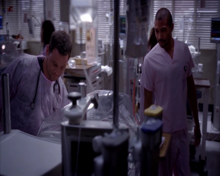 vampirediariesworld-dot-nl_GreysAnatomy9x21-01646.jpg