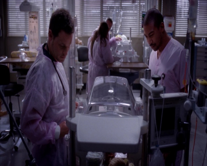 vampirediariesworld-dot-nl_GreysAnatomy9x21-01648.jpg