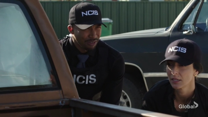 VampirediariesWorld-dot-nl_NCIS-NewOrleans6x19-1906.jpg