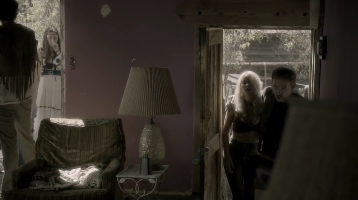 VampireDiariesWorld-dot-org_Aquarius1x03-0875.jpg