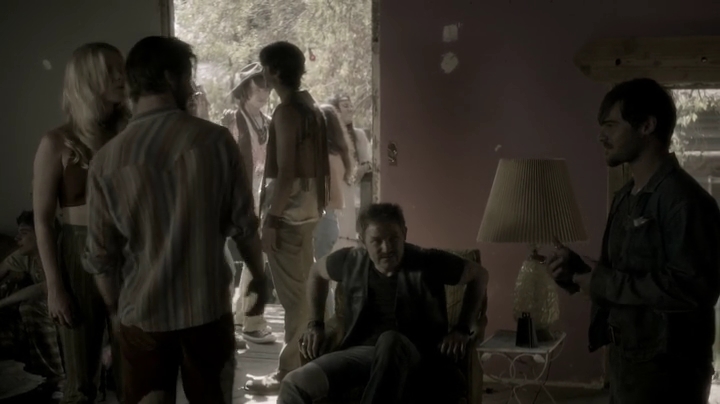 VampireDiariesWorld-dot-org_Aquarius1x03-1014.jpg