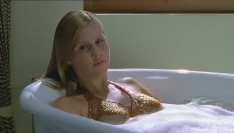 VampireDiariesWorld-dot-Org_H2OJustAddWaterS01E02-0075.jpg