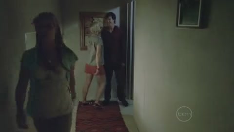 VampireDiariesWorld-dot-Org_H2OJustAddWaterS01E04-0917.jpg