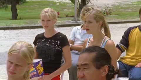 VampireDiariesWorld-dot-Org_H2OJustAddWaterS01E05-1090.jpg