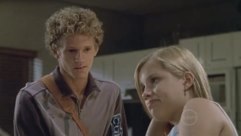 VampireDiariesWorld-dot-Org_H2OJustAddWaterS01E11-0938.jpg