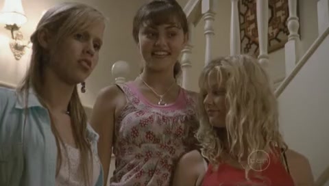 VampireDiariesWorld-dot-Org_H2OJustAddWaterS01E12-3260.jpg