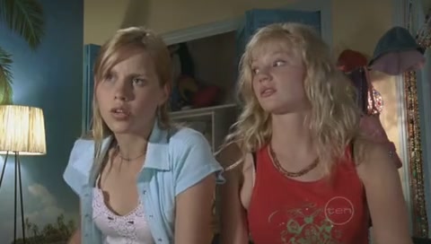 VampireDiariesWorld-dot-Org_H2OJustAddWaterS01E12-3298.jpg