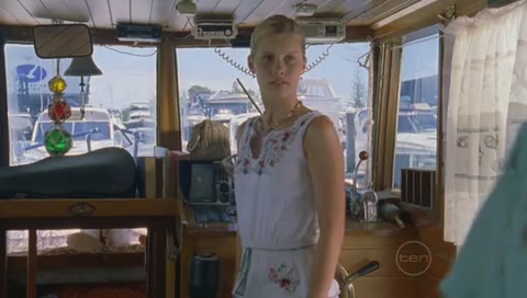 VampireDiariesWorld-dot-Org_H2OJustAddWaterS01E130108.jpg