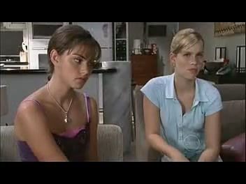 VampireDiariesWorld-dot-Org_H2OJustAddWaterS01E23-2044.jpg