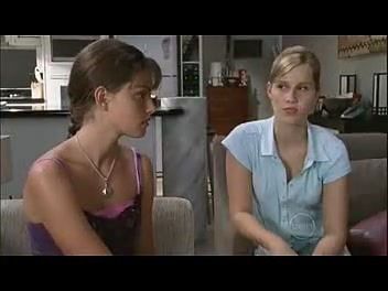 VampireDiariesWorld-dot-Org_H2OJustAddWaterS01E23-2046.jpg