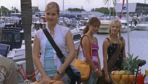 VampireDiariesWorld-dot-Org_H2OJustAddWaterS01E24-2995.jpg