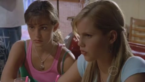 VampireDiariesWorld-dot-Org_H2OJustAddWaterS01E26-1452.jpg