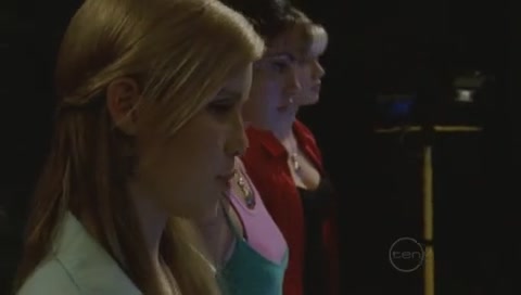 VampireDiariesWorld-dot-Org_H2OJustAddWaterS01E26-2261.jpg