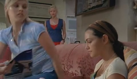 VampireDiariesWorld-dot-Org_H2OJustAddWaterS02E02-1137.jpg
