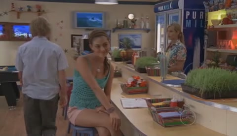 VampireDiariesWorld-dot-Org_H2OJustAddWaterS02E05-1174.jpg