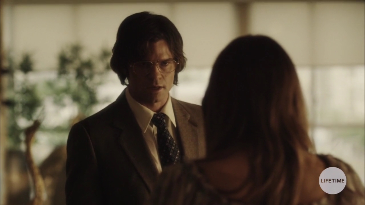 VampireDiariesWorld-dot-nl_TheLostWifeofRobertD02051.jpg