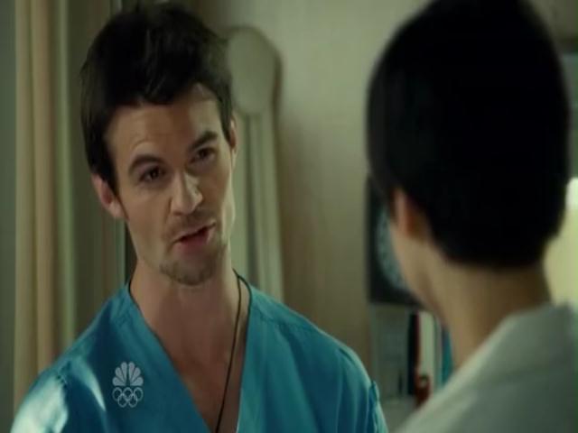 VampireDiariesWorld-dot-org_SavingHopeS01E06-1392.jpg