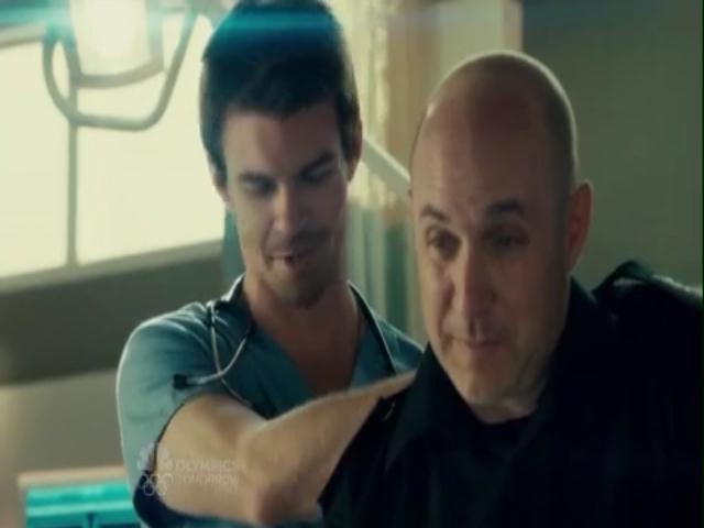 VampireDiariesWorld-dot-org_SavingHopeS01E08-0371.jpg