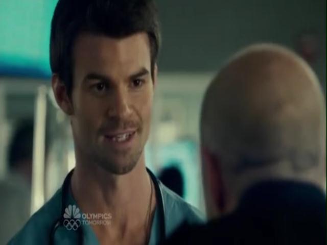 VampireDiariesWorld-dot-org_SavingHopeS01E08-0721.jpg