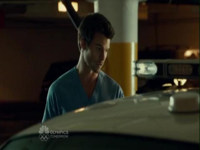 VampireDiariesWorld-dot-org_SavingHopeS01E08-1660.jpg