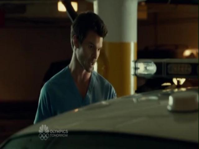 VampireDiariesWorld-dot-org_SavingHopeS01E08-1661.jpg