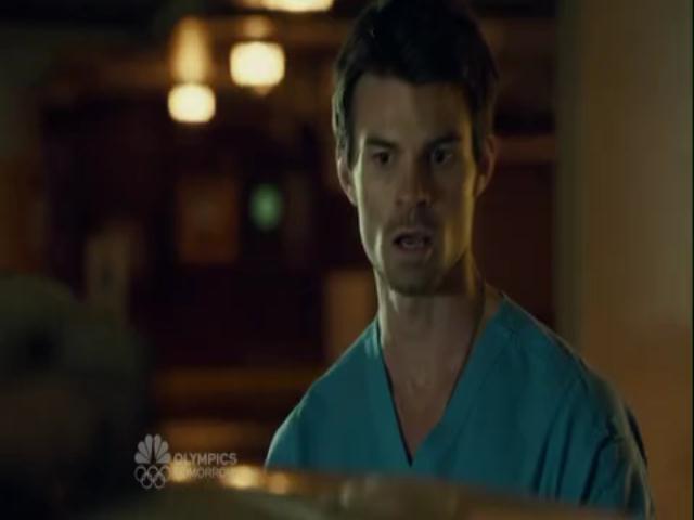 VampireDiariesWorld-dot-org_SavingHopeS01E08-1681.jpg