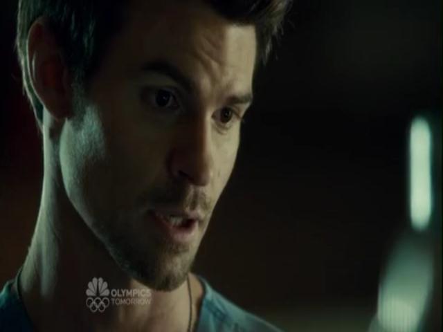 VampireDiariesWorld-dot-org_SavingHopeS01E08-1726.jpg