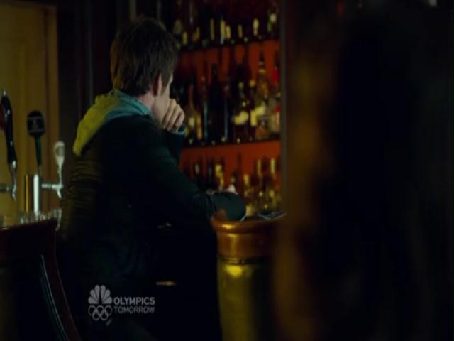 VampireDiariesWorld-dot-org_SavingHopeS01E08-2048.jpg