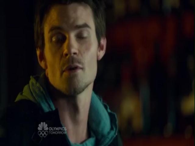 VampireDiariesWorld-dot-org_SavingHopeS01E08-2076.jpg