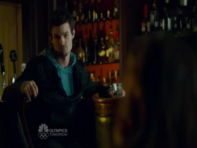 VampireDiariesWorld-dot-org_SavingHopeS01E08-2079.jpg