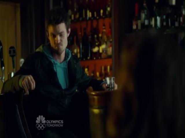 VampireDiariesWorld-dot-org_SavingHopeS01E08-2081.jpg