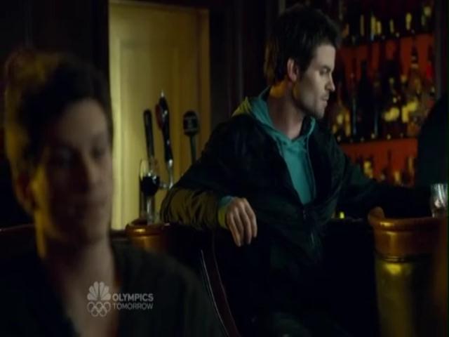 VampireDiariesWorld-dot-org_SavingHopeS01E08-2087.jpg