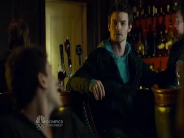 VampireDiariesWorld-dot-org_SavingHopeS01E08-2091.jpg