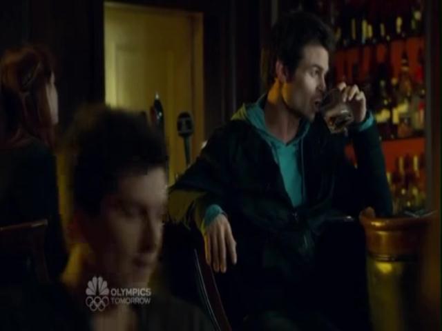 VampireDiariesWorld-dot-org_SavingHopeS01E08-2094.jpg