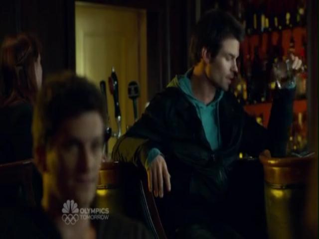 VampireDiariesWorld-dot-org_SavingHopeS01E08-2096.jpg