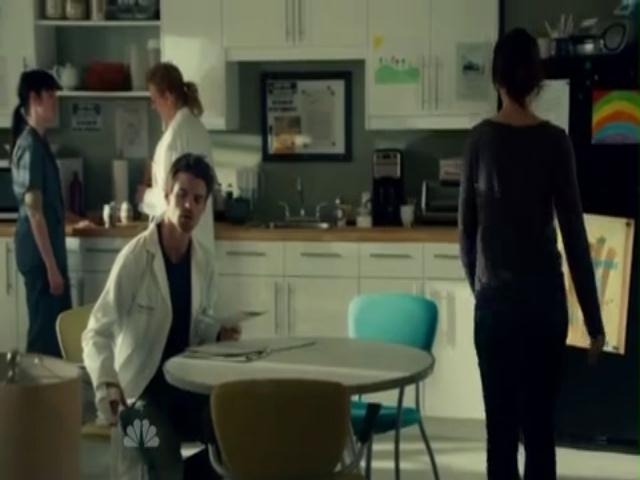 VampireDiariesWorld-dot-org_SavingHopeS01E09-1309.jpg