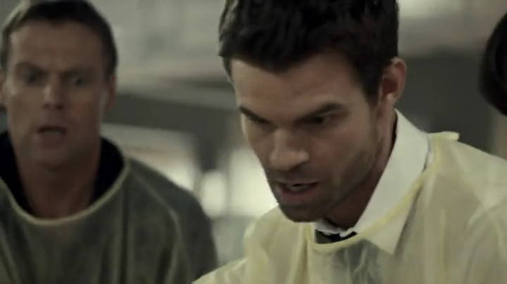 VampireDiariesWorld-dot-org_SavingHope2x01-0237.jpg