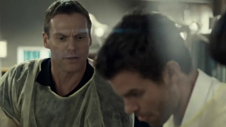 VampireDiariesWorld-dot-org_SavingHope2x01-0239.jpg