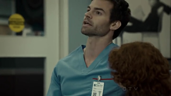 VampireDiariesWorld-dot-org_SavingHope2x01-0814.jpg