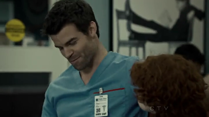 VampireDiariesWorld-dot-org_SavingHope2x01-0829.jpg