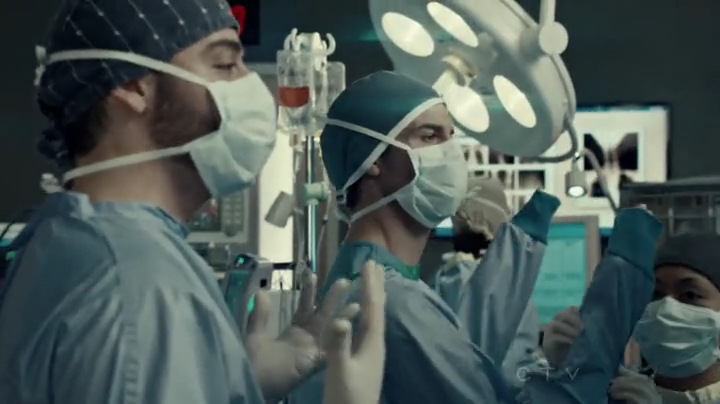 VampireDiariesWorld-dot-org_SavingHope2x01-0857.jpg