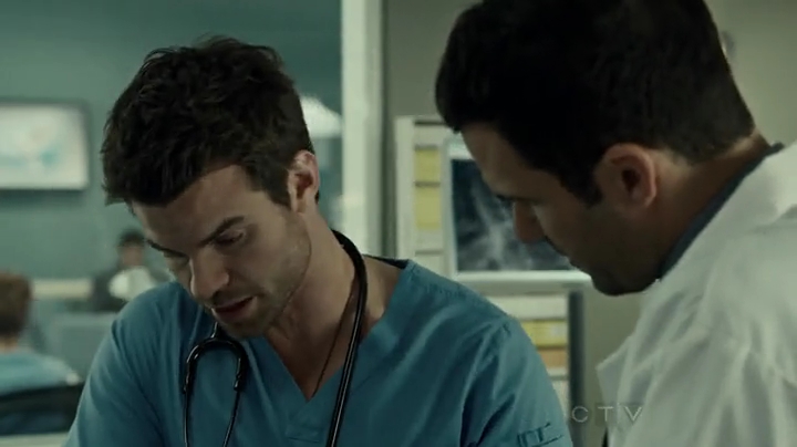 VampireDiariesWorld-dot-org_SavingHope2x01-1154.jpg