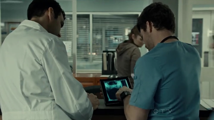 VampireDiariesWorld-dot-org_SavingHope2x01-1157.jpg